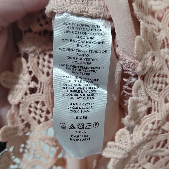 LOFT Lace Sleeveless Blouse - Soft Peach - Picture 4 of 6